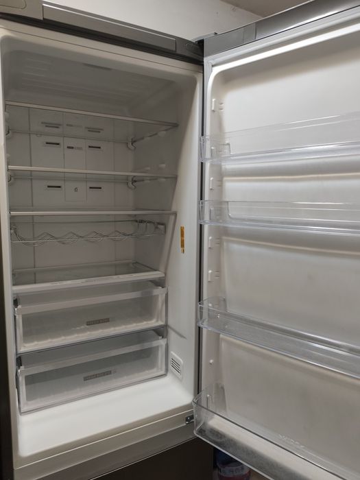 Хладилник whirlpool инокс