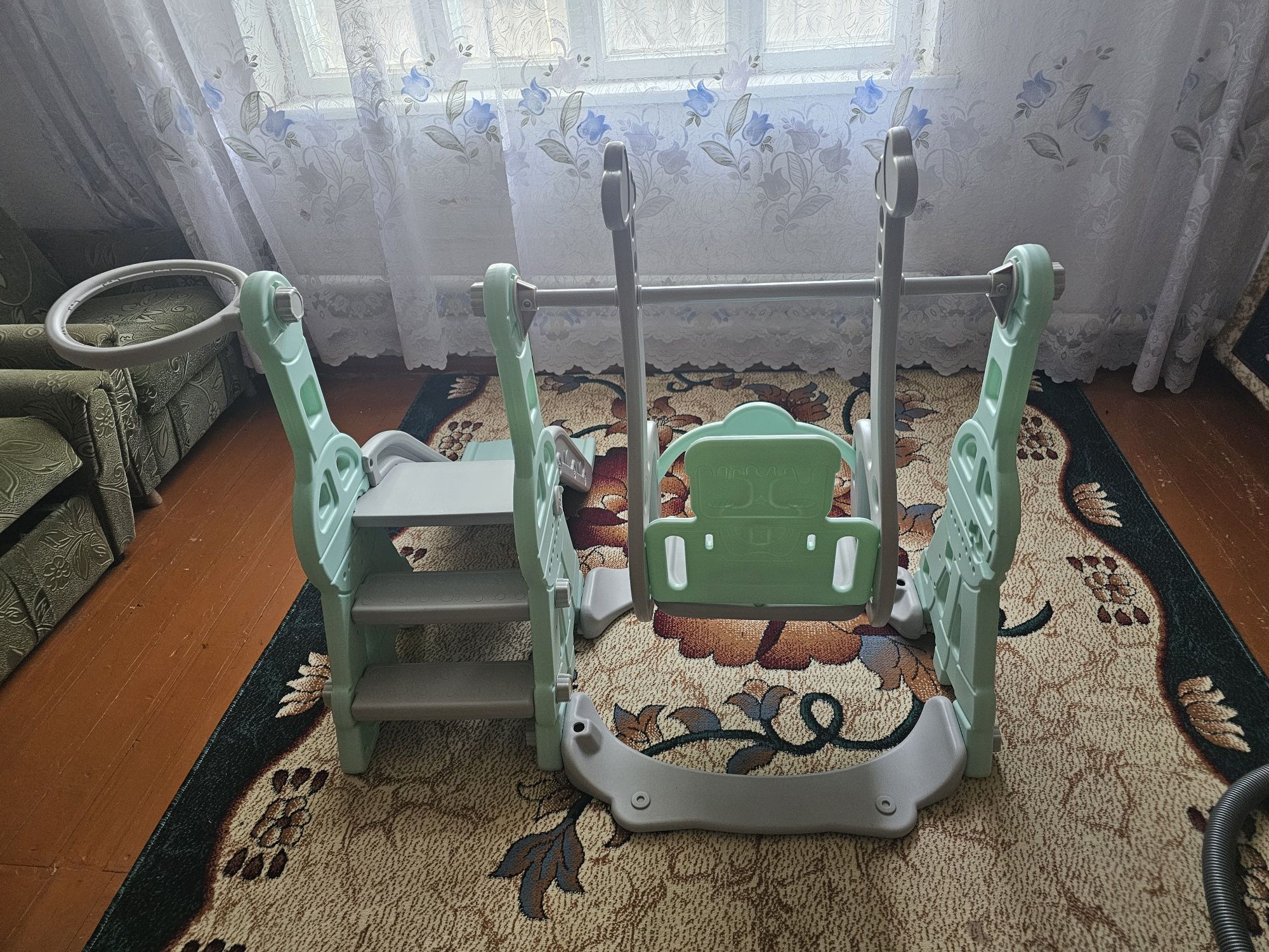 Детские качели до 3х лет