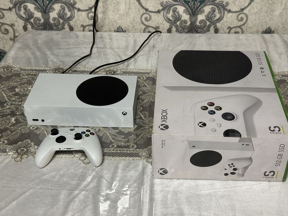 Xbox Series S [Full Box) как новый