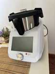 Robot multifunctional de bucatarie