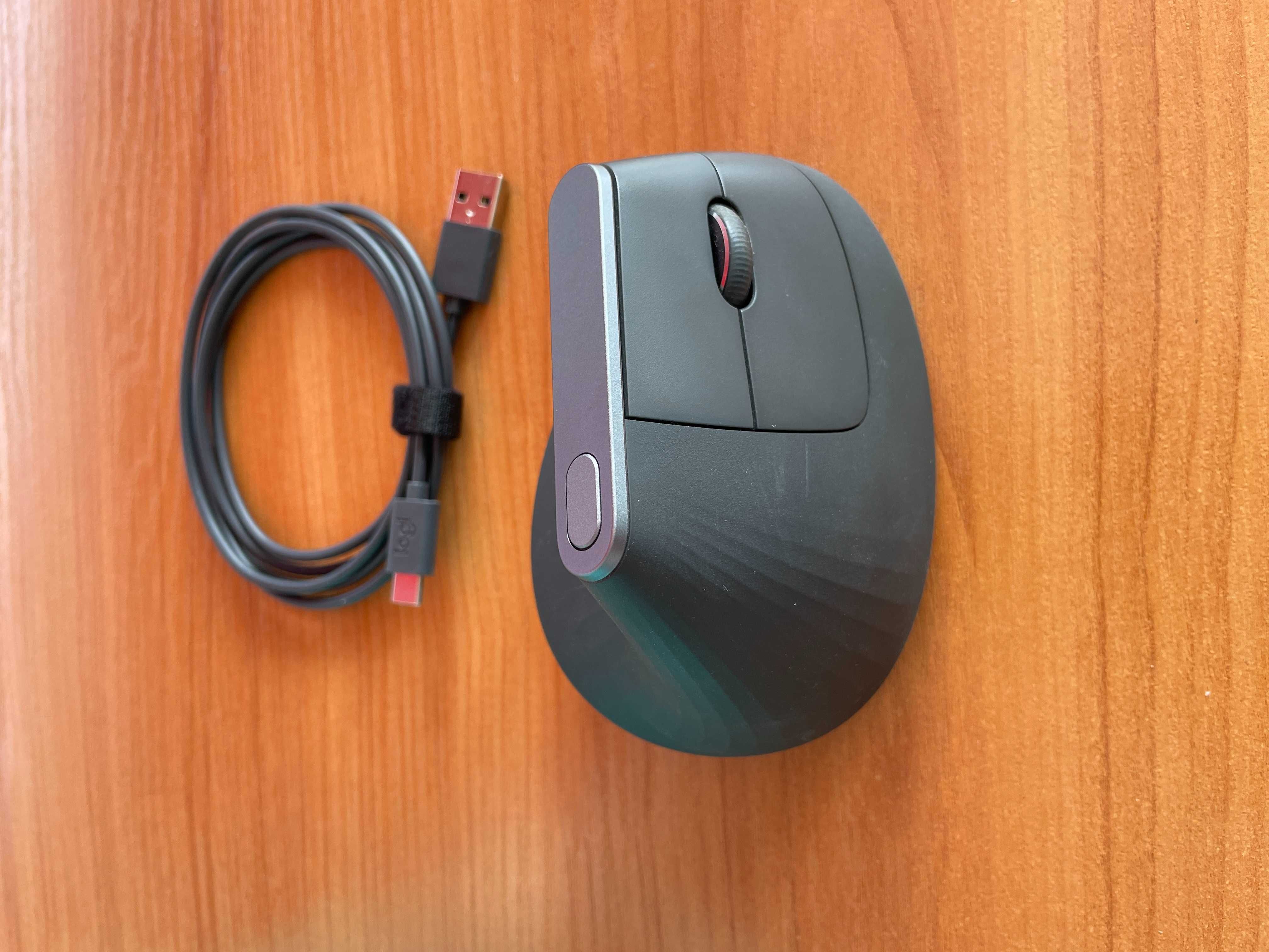 Logitech MX Vertical Advanced Ergonomic Graphite