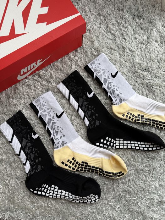 Спортни Дълги Чорапи Nike Grip