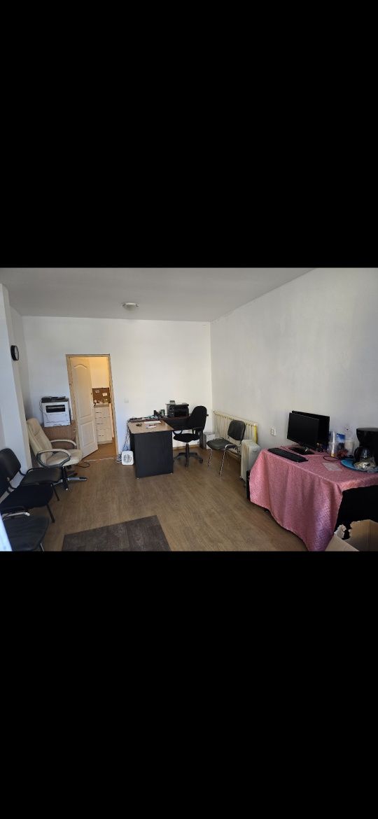 Spatiu comercial Resita Piața Sud