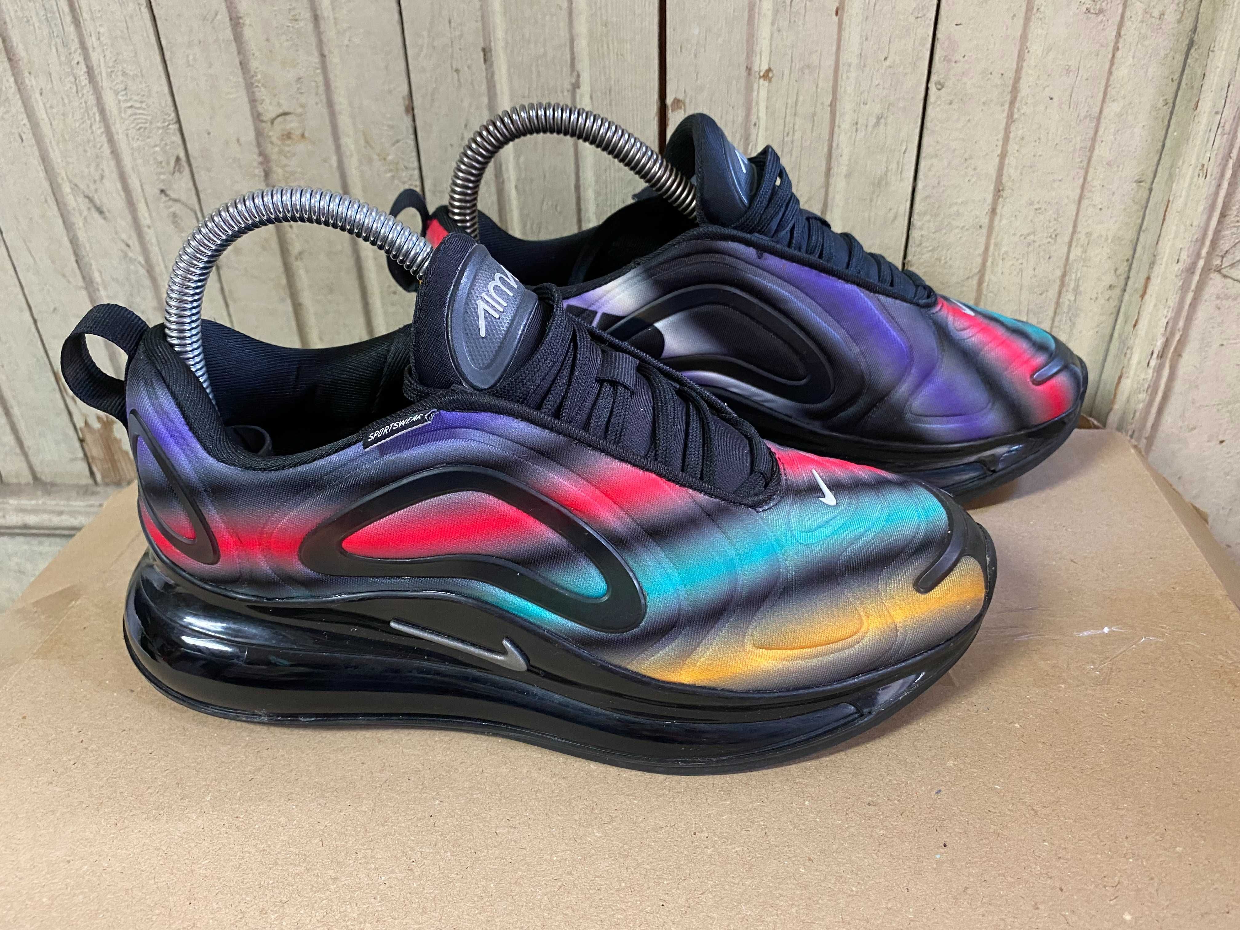 ''Nike Air Max 720 Black Neon''оригинални маратонки 37.5 номер