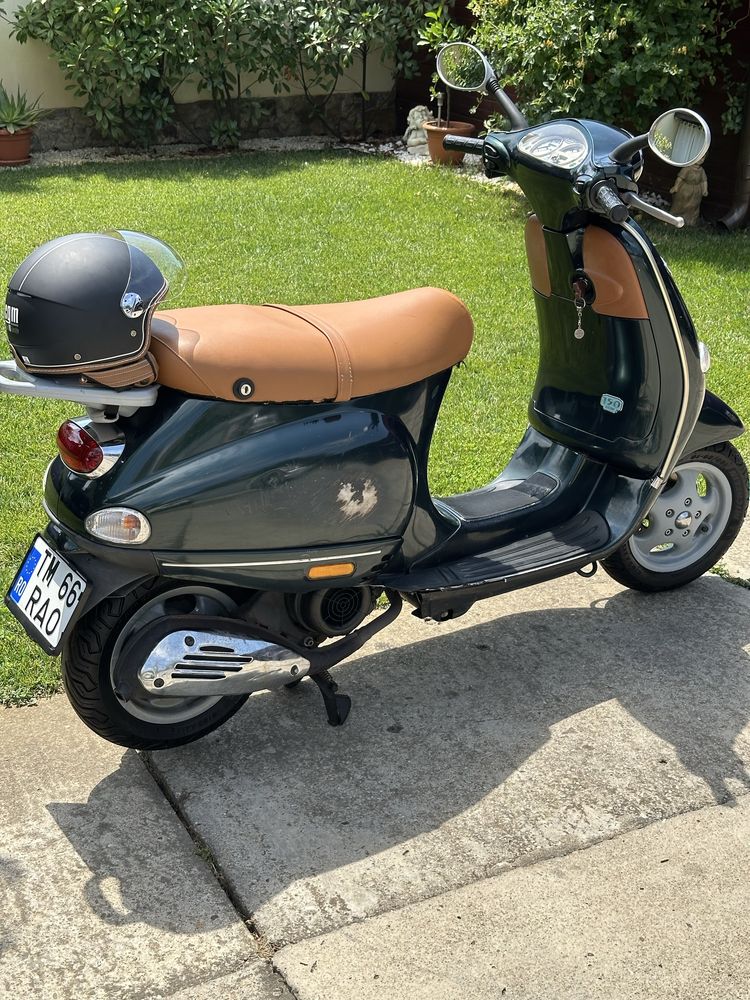Scuter Piaggio Vespa 150