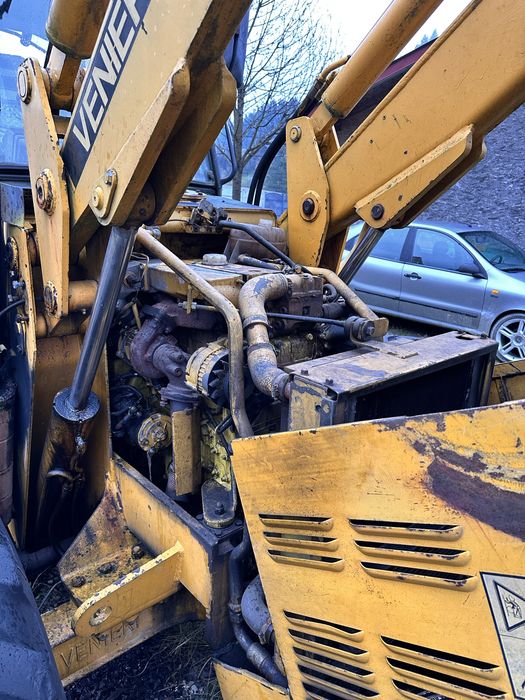 Buldoexcavator articulat Venieri 10.23 C