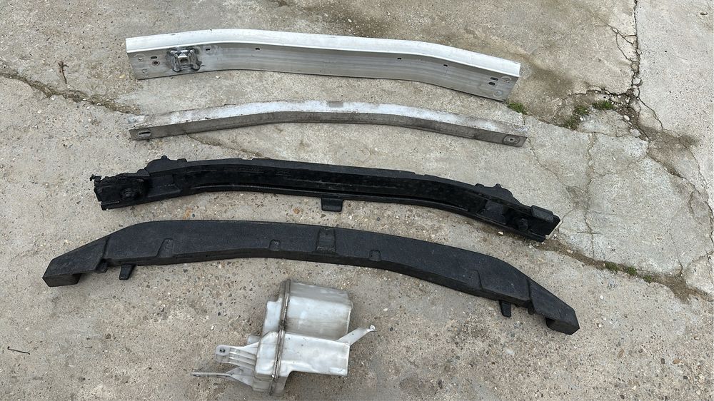 Armatură față. toyota chr.52131-f4090.88710-02071.