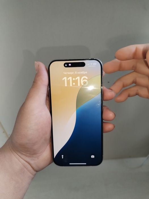 iphone 15 pro NX/A 256 tali natural titan