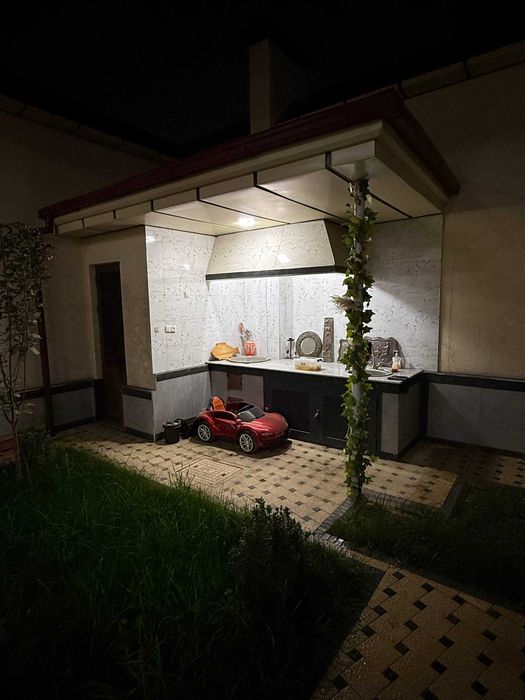 Юнусабад Гулистон. Таййор Эвро котедж 2-сот 5-хона. Сотилади.