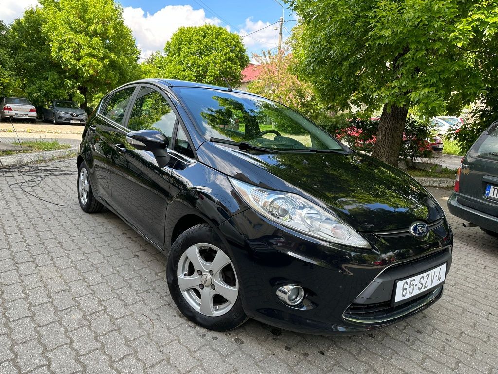 Ford Fiesta an 2012 euro 5 diesel 1,6 Full extrase!