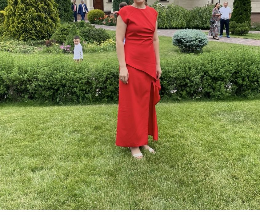 Коасное красивое платье