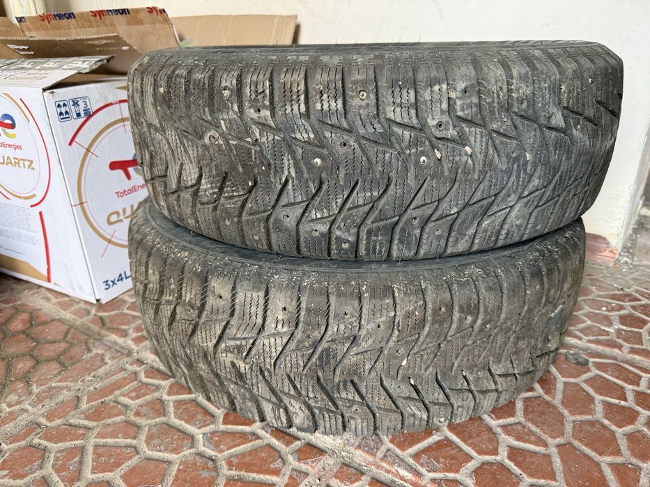 Продам два зимних колёса Р14