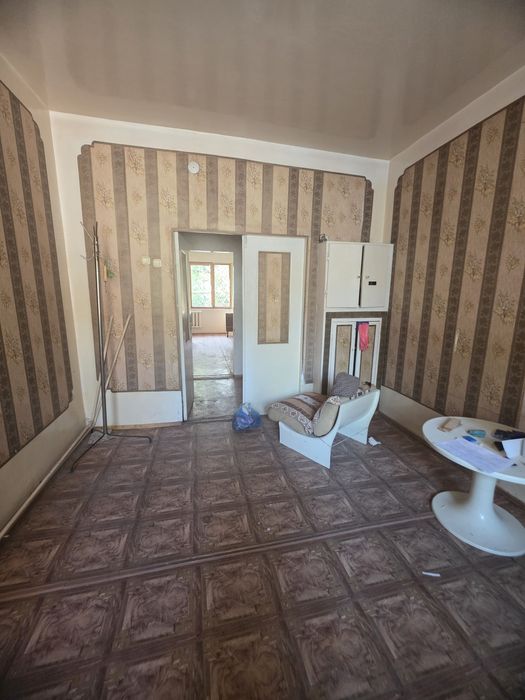 Чилонзор Продаётся ни желой 51000$ 19кв 5×1