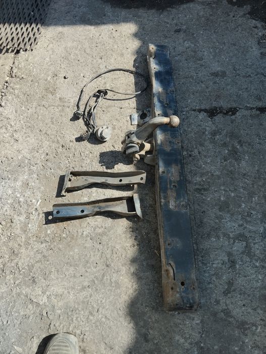 Фаркоп мерседес 190 комплект продам