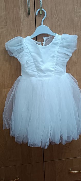 Платье белое детское