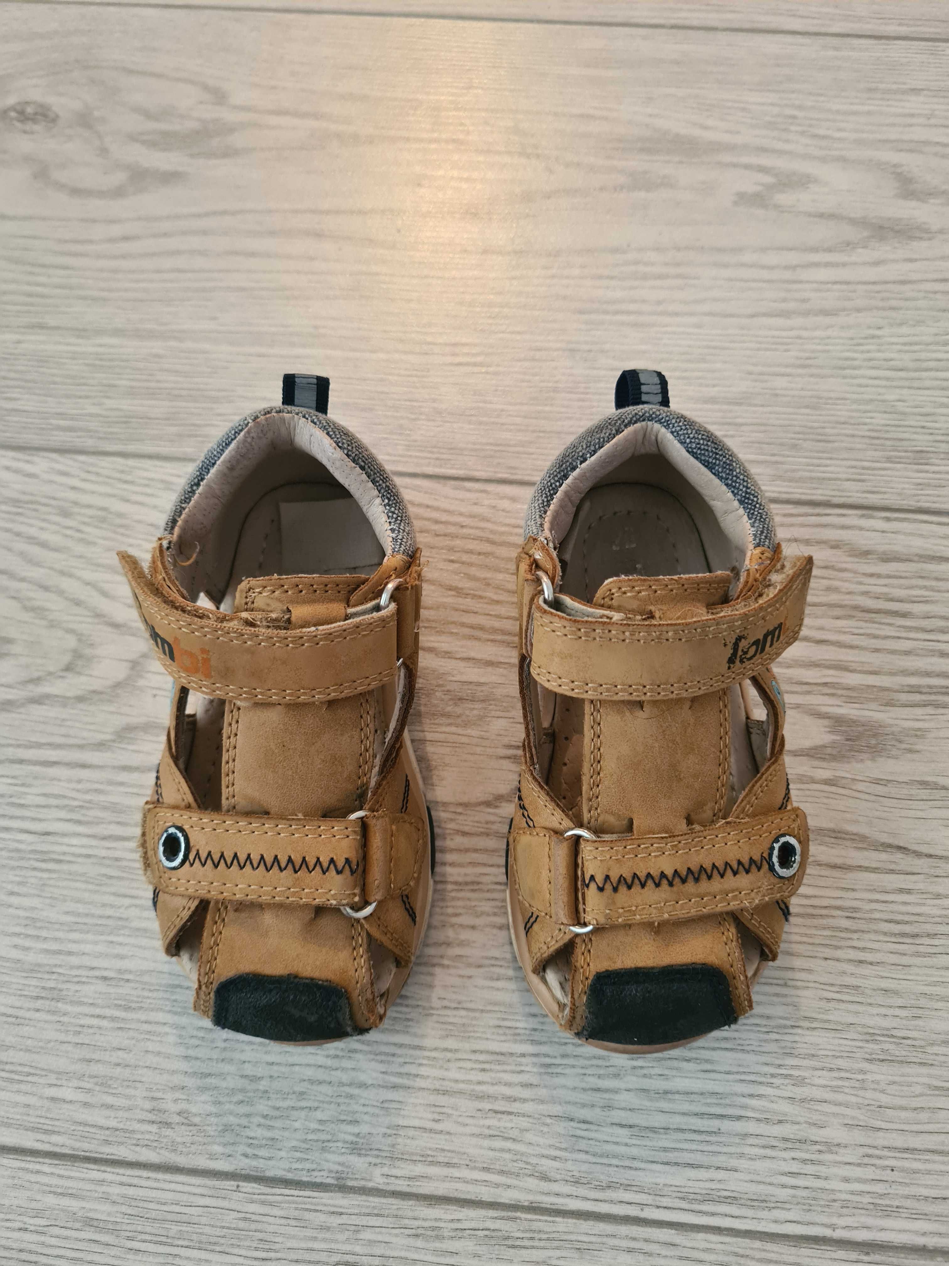 Продам сандалии для ребенка