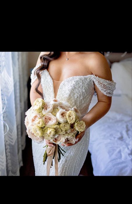 Vând rochie de mireasă