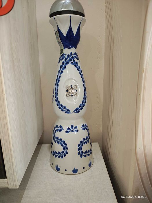 Уникални празни бутилки Tequila AZUL,Blue Label 1L 60 лв -30,67 euro