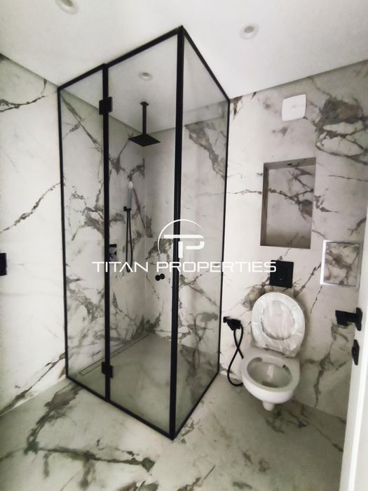 Двустаен апартамент в жк. Христо Смирненски