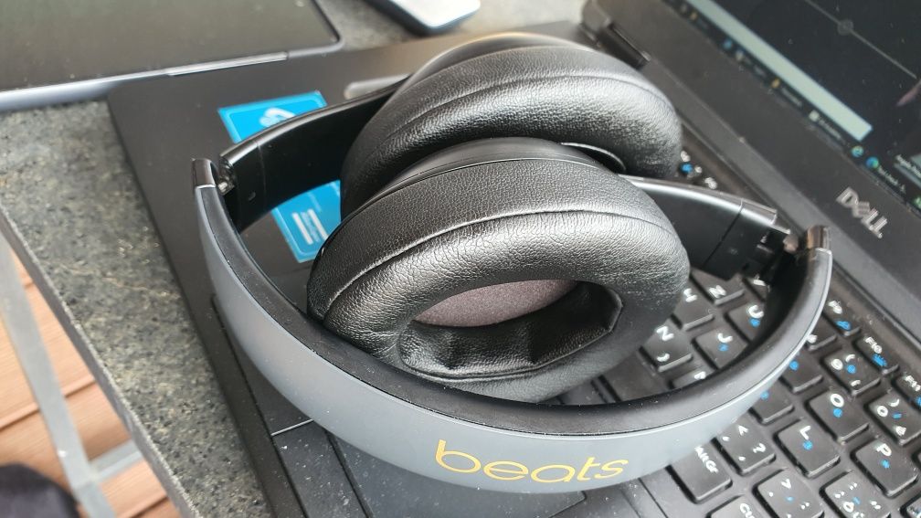 Casti wireless beats solo 3