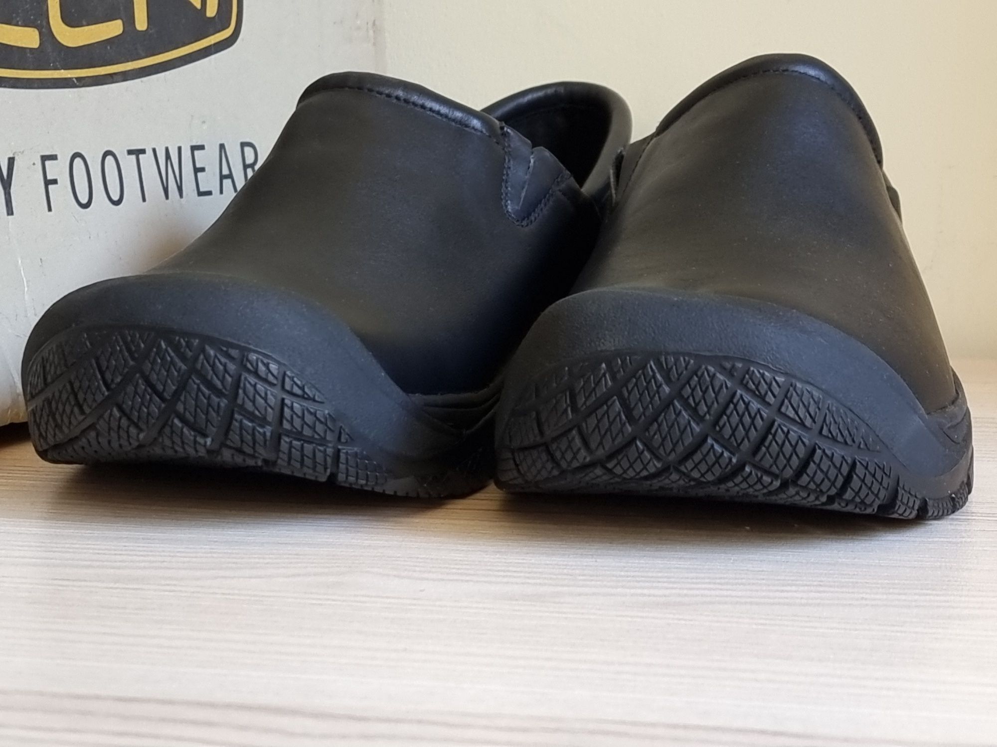Работни обувки KEEN Utility PTC 47 номер - нови