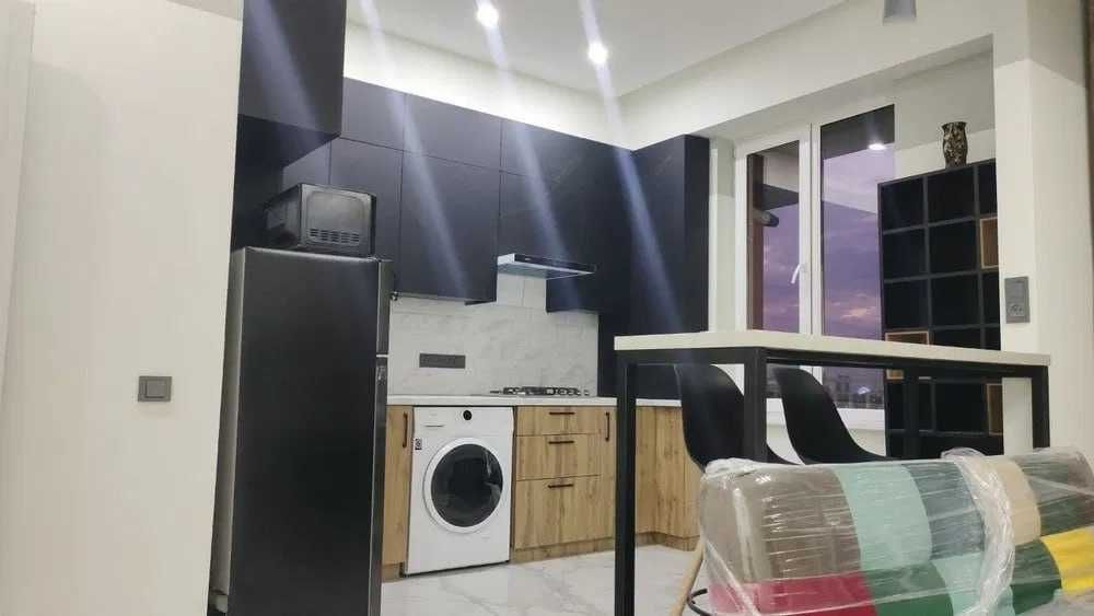 Полностью готовая 38 м² с мебелью и техникой в Ayvon, Ю-2`