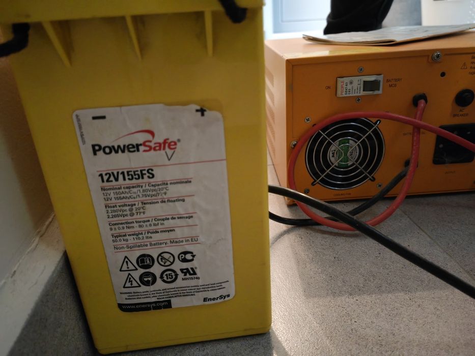 UPS Well commander 600w + acumulator  Powersafe 12v155fs