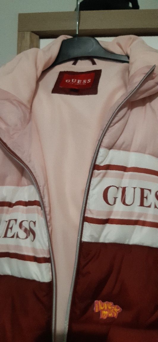 Vind geaca Guess mar M