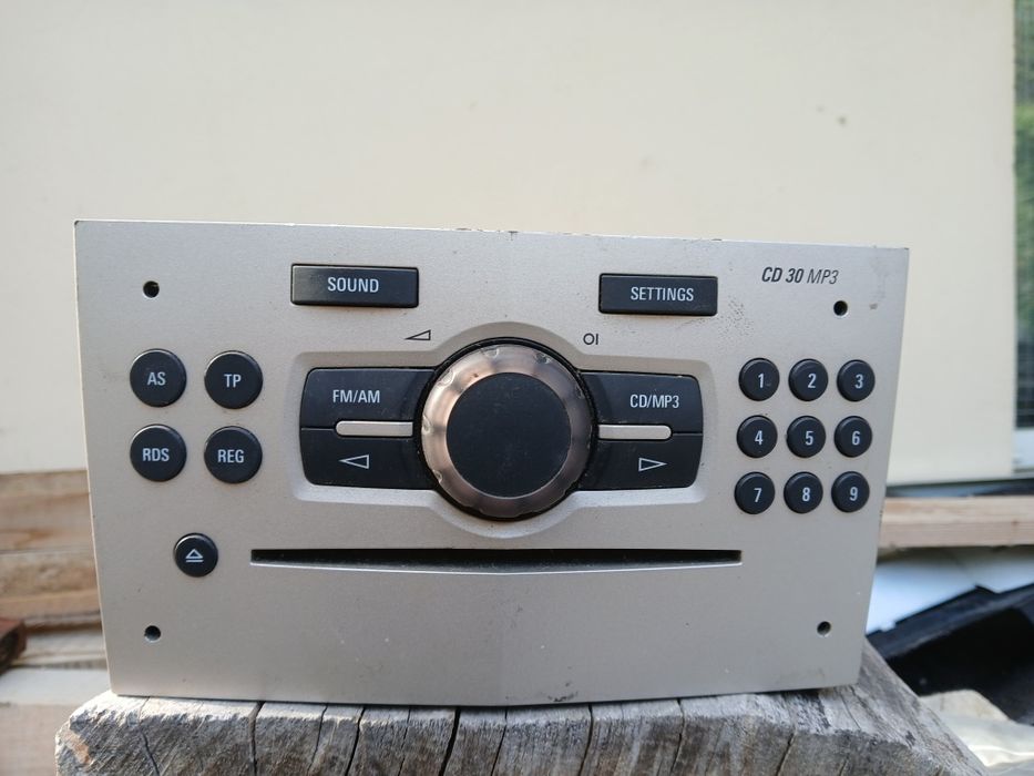 Оригинално СD-MP3 .ЗА Opel corsa.meriva..Astra.-2006-2012-година