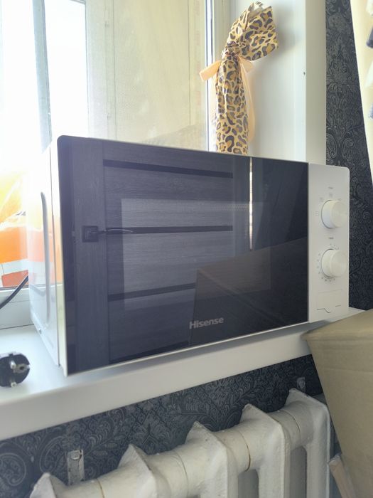 Срочно ! В связи с переездом продаю микроволновку