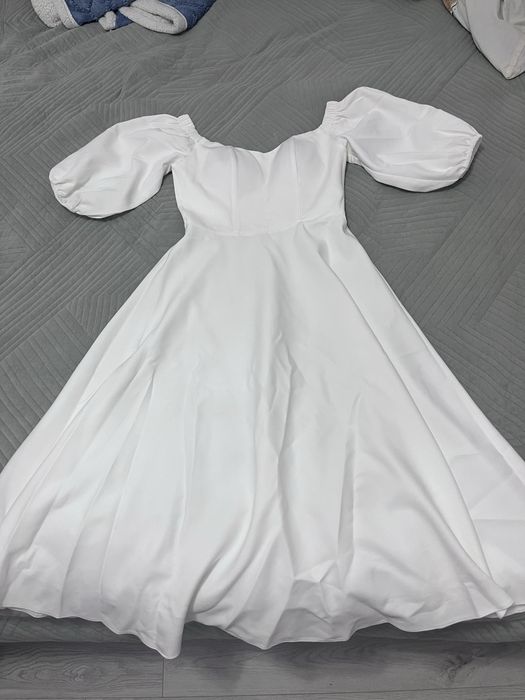 Платье 13.000 в идеальном состоянии, одевала 1 раз