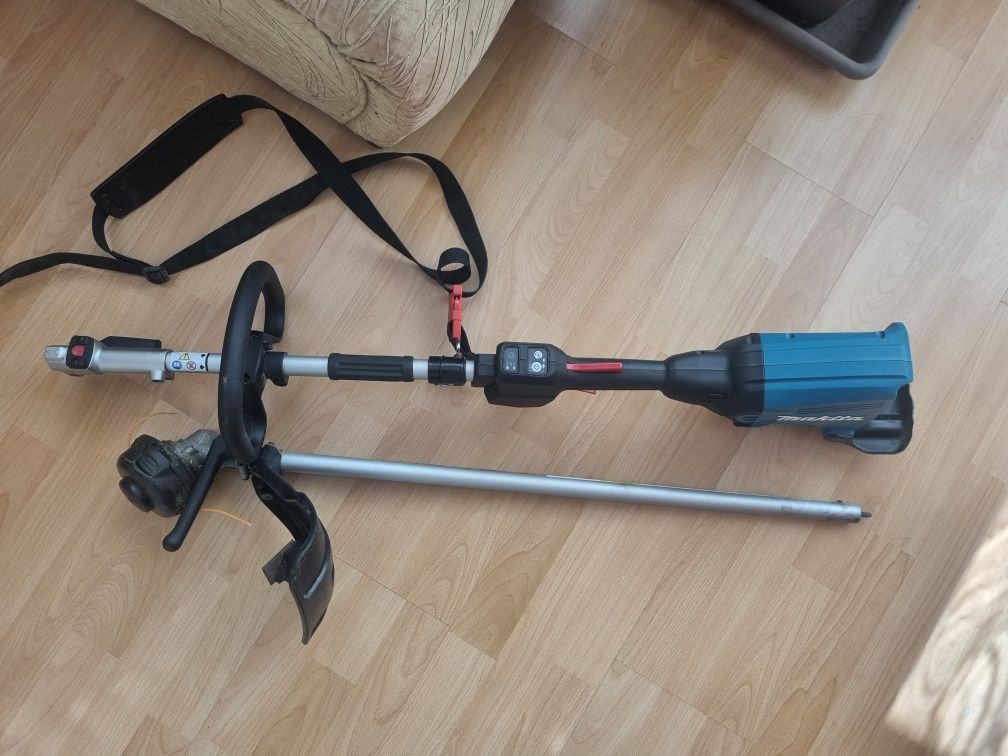 Makita DUX60 мултимотор с приставка за тример за трева
