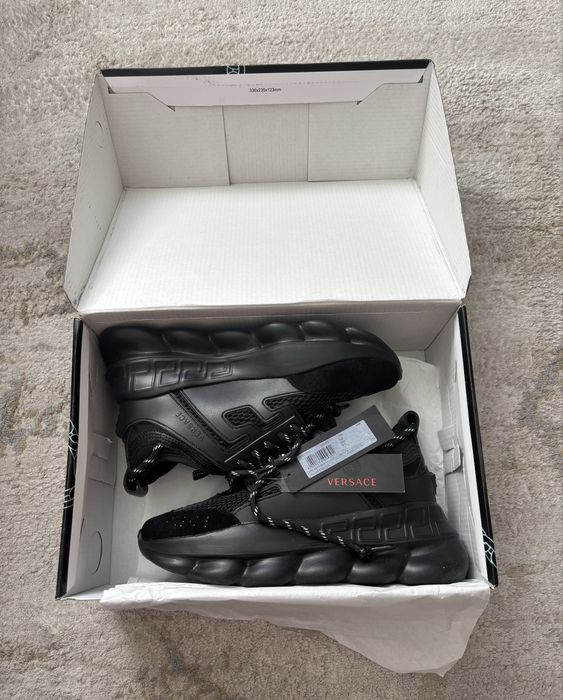 Versace Chain Reaction