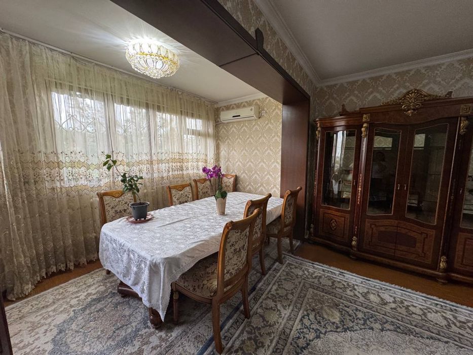 Банковская Чил Ц. 3/4/4 площадь 96м2 с меб тех