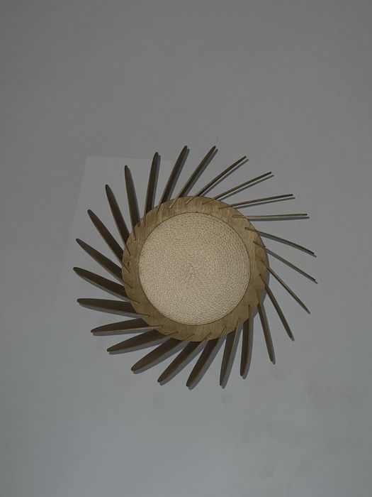 Lustra ambientala din lemn