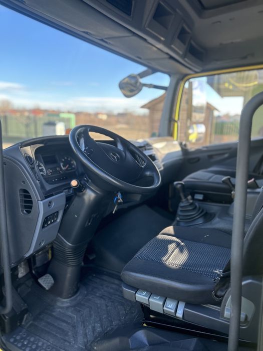 Mercedes - Atego 816 platforma