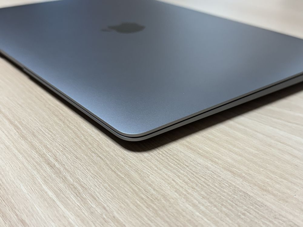 Apple MacBook Air M1