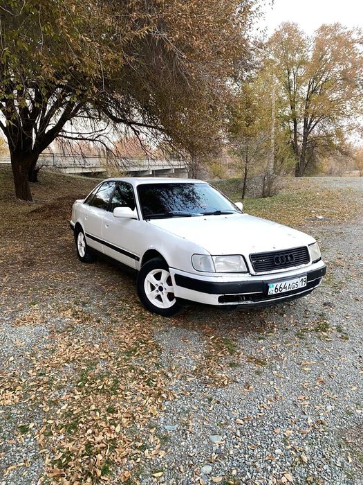 Продам  Ауди 100 С4 в хорошем состоянии
