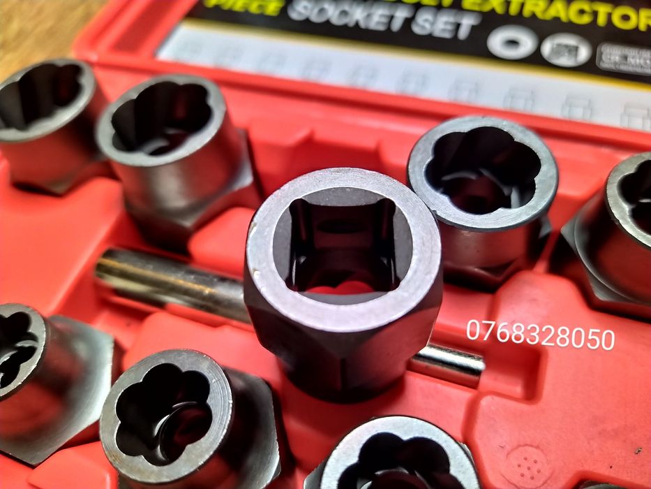 Set tubulare extractoare pentru suruburi si piulite deteriorate 1/2