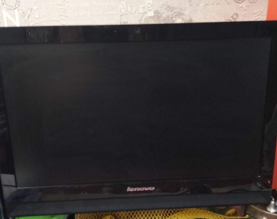 Продаю моноблок Lenovo