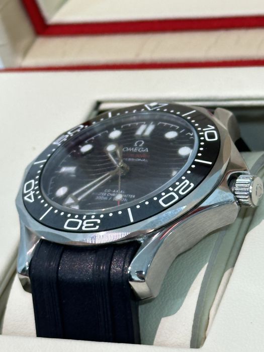 Omega seamaster 300