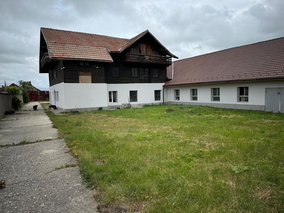 De inchiriat spatiu industrial
