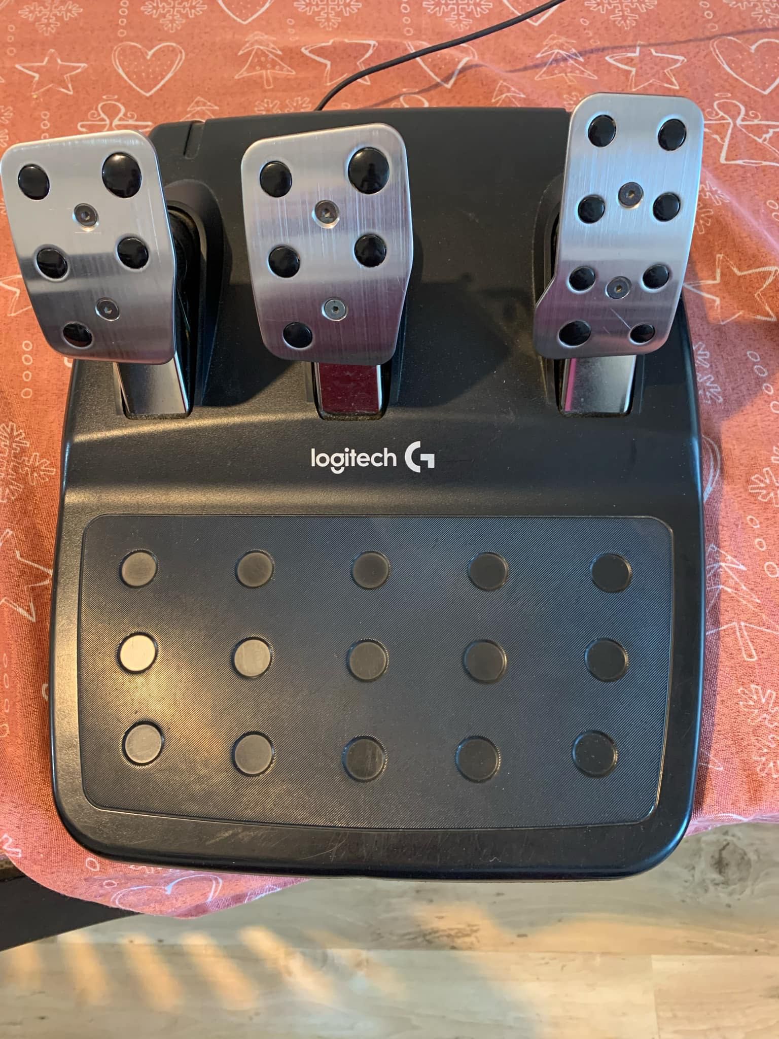 Волан с педали Logitech G29