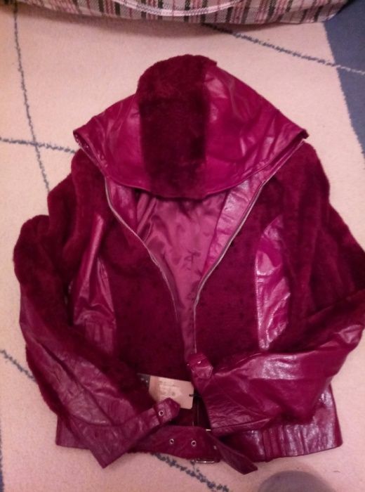 Кожаная куртка женская с мутоном новая (Ю.Корея),оригинал.