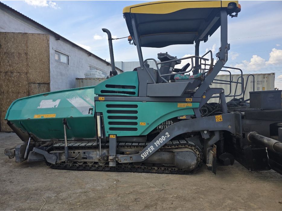 Услуги асфальтоукладчика