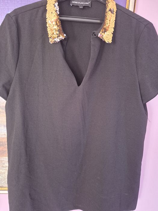 Дамска ризка тип тениска,черна с пайети,нова,размер м, л