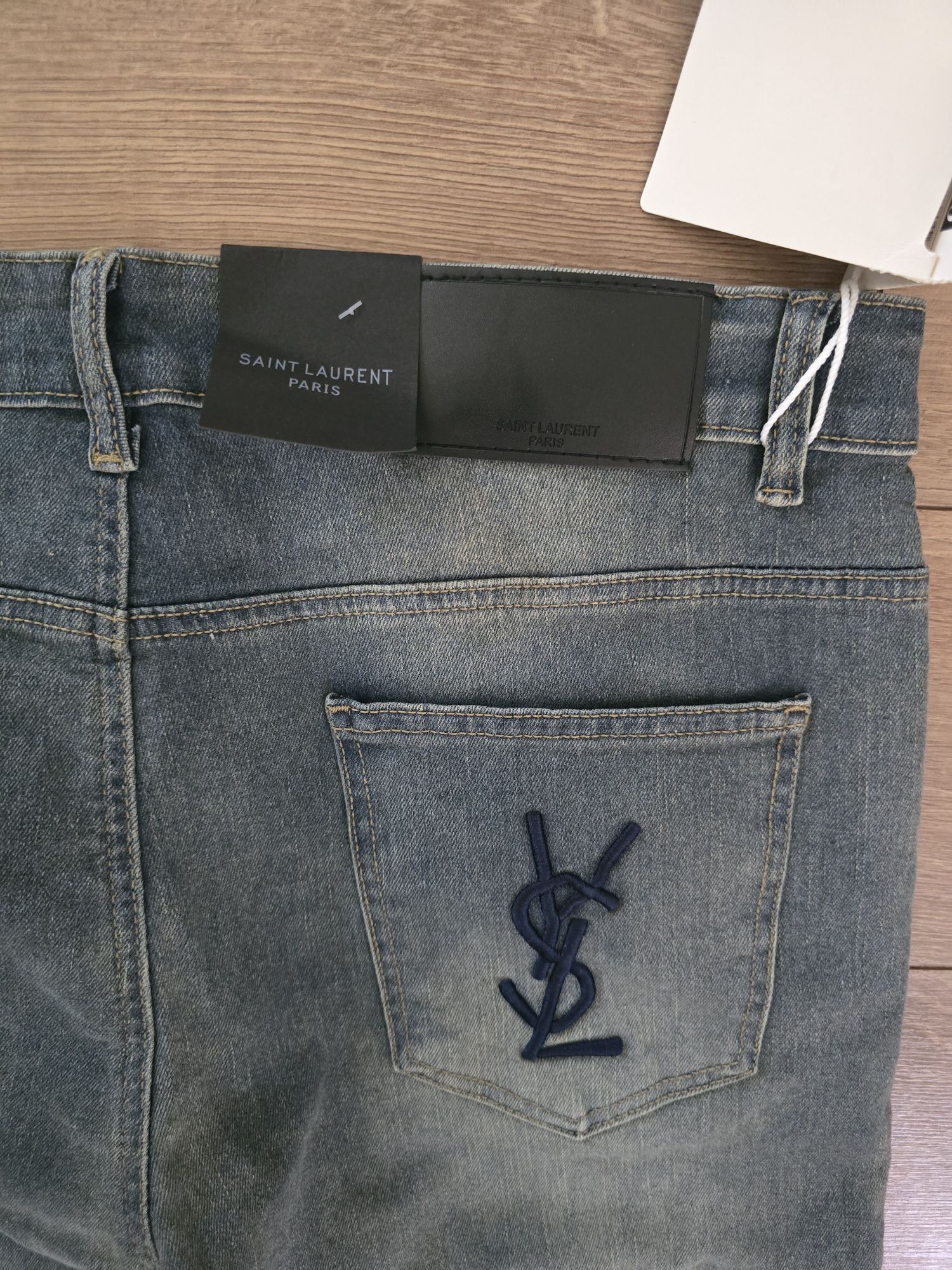 Blugi YSL model nou