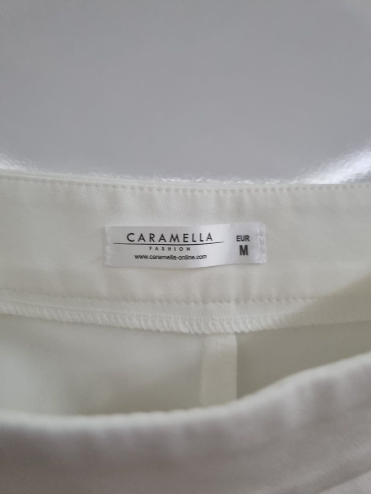 Панталон в бяло CARAMELLA
