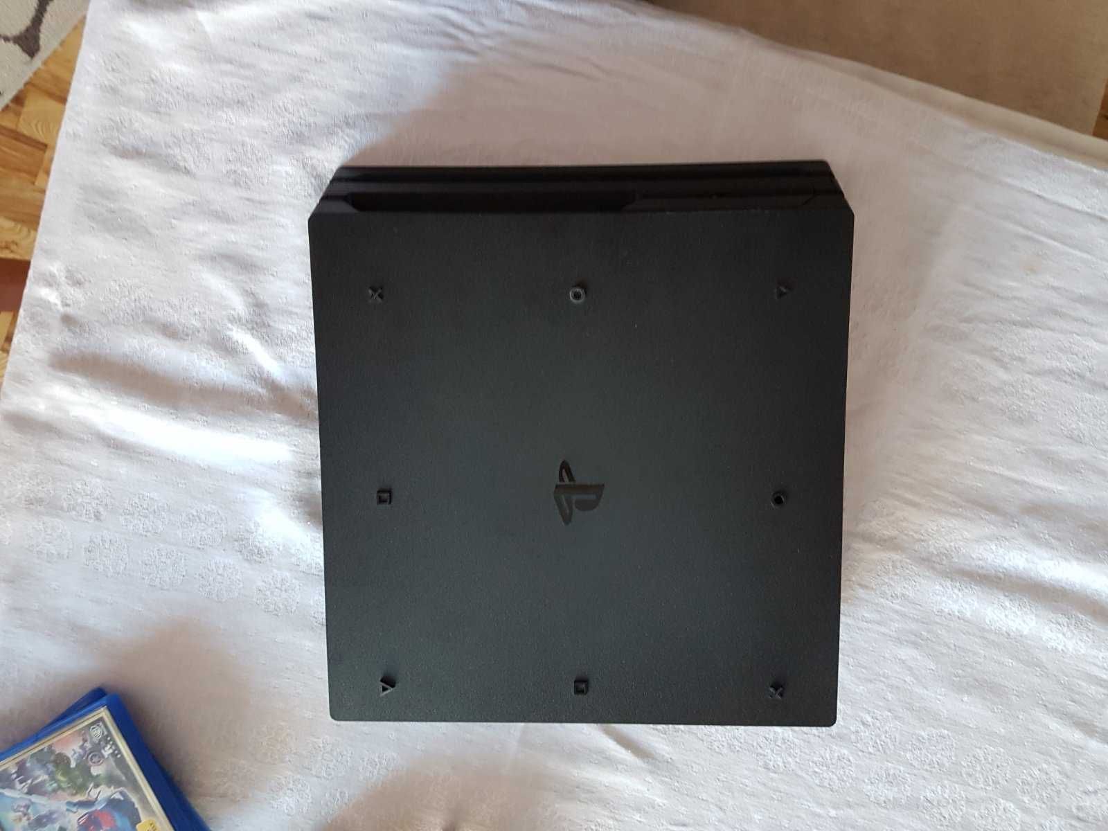 Продавам PlayStation Pro 4