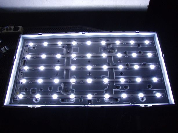 Bareta LED backlight D2GE-320SC0-R3